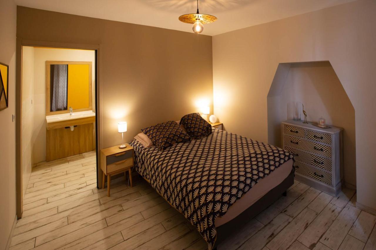 Au Bouchon Hotel Saint-Aigulin Eksteriør billede